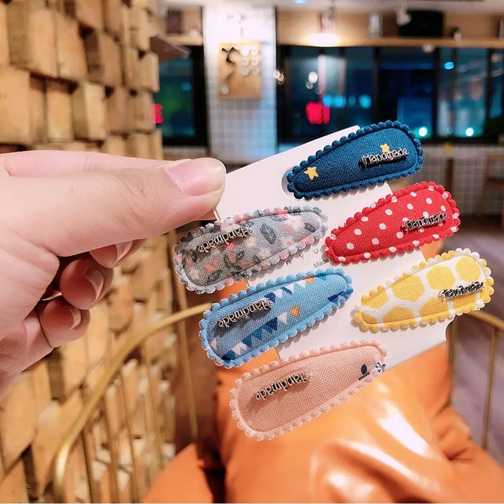 3pcs Cartoon Hair Clip Children's Candy Color Girls Hairpins Fabric Floral BB Clip Baby Hair Accessories Hairpin Christmas
3pcs Cartoon Hair Clip Children's Candy Color Girls Hairpins Fabric Floral BB Clip Baby Hair Accessories Hairpin Christmas