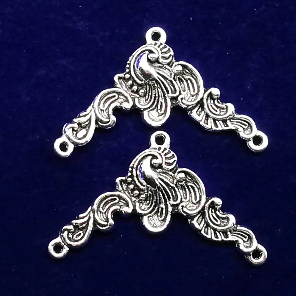 2pcs New Carved Tibet sliver Peacock Pendant bead Trendy Jewelry Women Accessories
2pcs New Carved Tibet sliver Peacock Pendant bead Trendy Jewelry Women Accessories