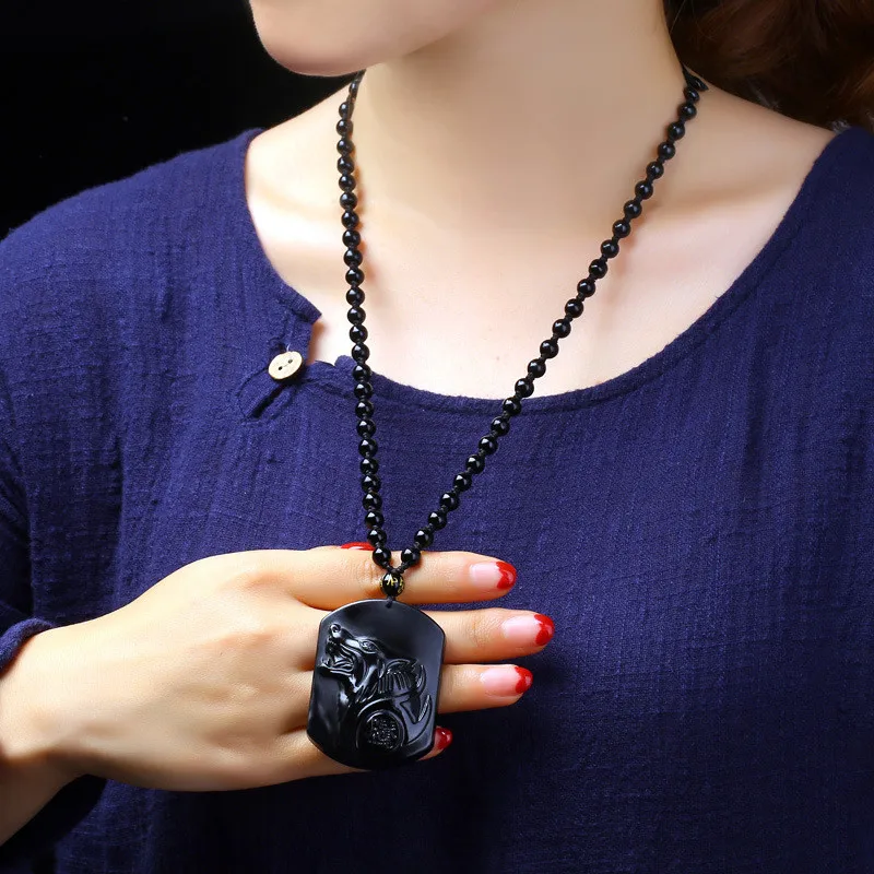 New Design Black Carving Wolf Head Amulet Pendant Necklace For Men Obsidian Blessing Lucky Jewelry
New Design Black Carving Wolf Head Amulet Pendant Necklace For Men Obsidian Blessing Lucky Jewelry