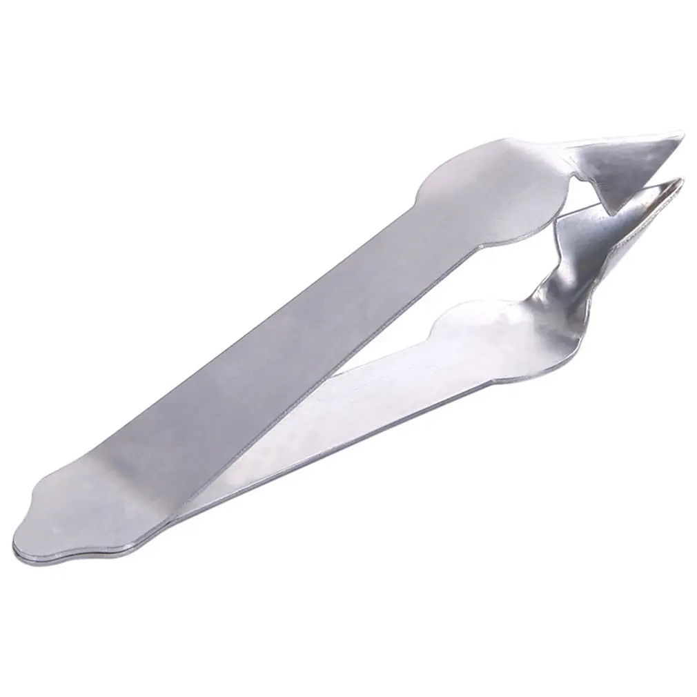 Household Stainless Steel Pineapple Slicer Eye Seed Remover Multifunctional Clip Home Kitchenware Universal Home Tool
Household Stainless Steel Pineapple Slicer Eye Seed Remover Multifunctional Clip Home Kitchenware Universal Home Tool