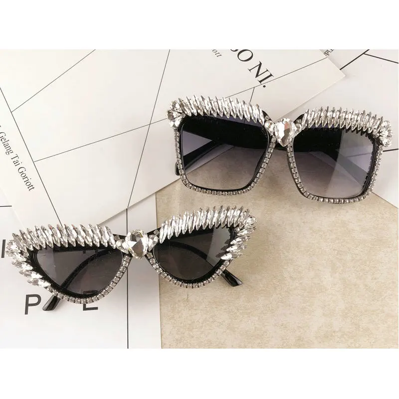 2019 new fashion women sunglasses luxury gold bling stones men sunglasses black frame square drving sun glasses UV400 FML
2019 new fashion women sunglasses luxury gold bling stones men sunglasses black frame square drving sun glasses UV400 FML