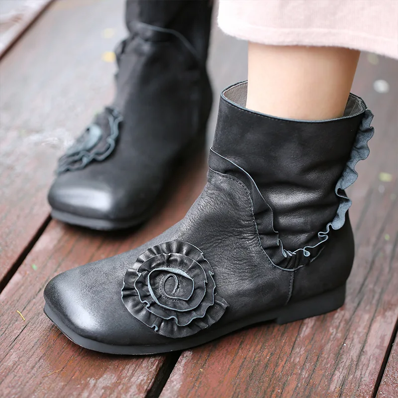 Winter Handmade Original Antique Leather square Handmade Flower Zipper Flat Bottom middle Tube Short Boots
Winter Handmade Original Antique Leather square Handmade Flower Zipper Flat Bottom middle Tube Short Boots