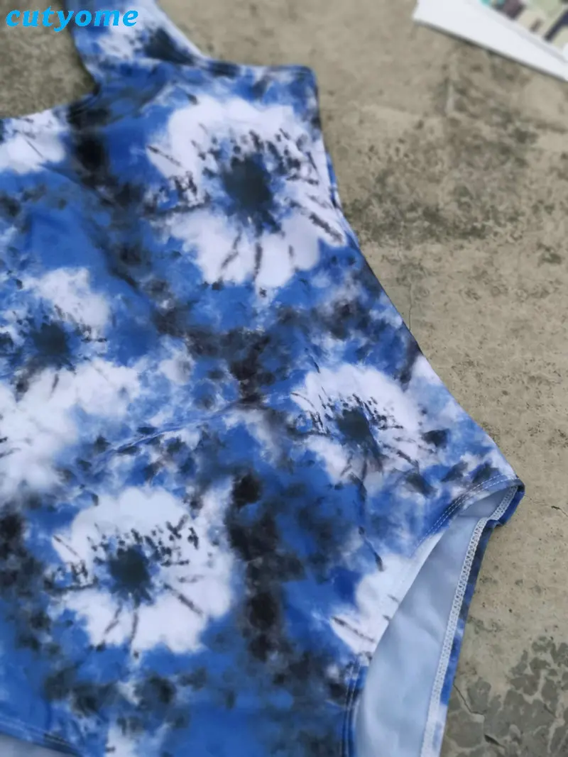Family Matching Swimwear Floral Print Beachwear One Piece Mommy and me swimsuit swimming trunks for kids Girls Women Family Set (14)