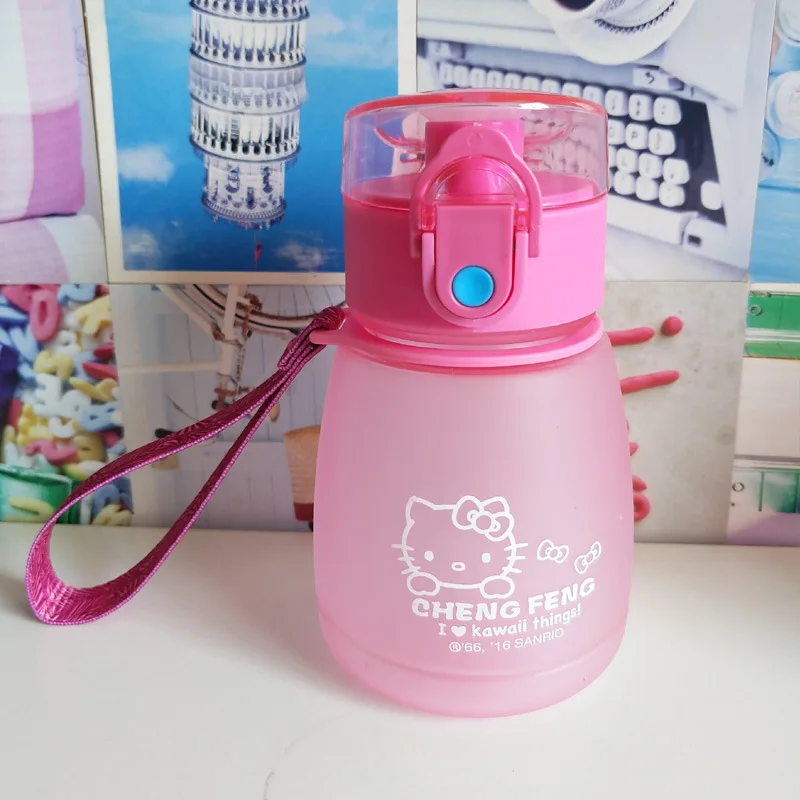 300ml Hellokitty Children Portable Straight Drinking Kettle Cartoon bottles Student Summer Plastic Water bottles Mi67
300ml Hellokitty Children Portable Straight Drinking Kettle Cartoon bottles Student Summer Plastic Water bottles Mi67