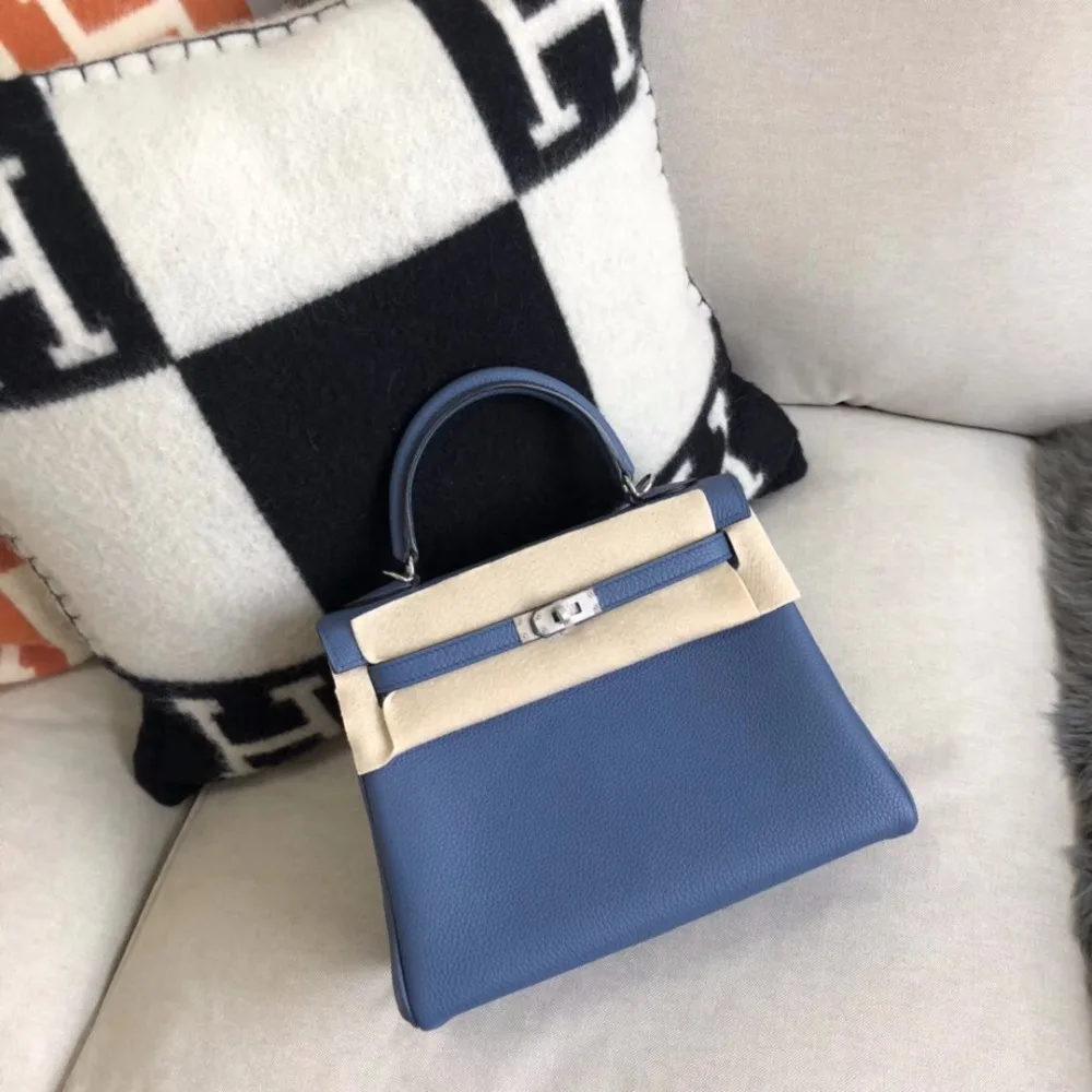 WG0684 100% Real Leather Luxury Handbags Women Bags Designer Crossbody Bags For Female Ladies Europe Brand Runway
WG0684 100% Real Leather Luxury Handbags Women Bags Designer Crossbody Bags For Female Ladies Europe Brand Runway