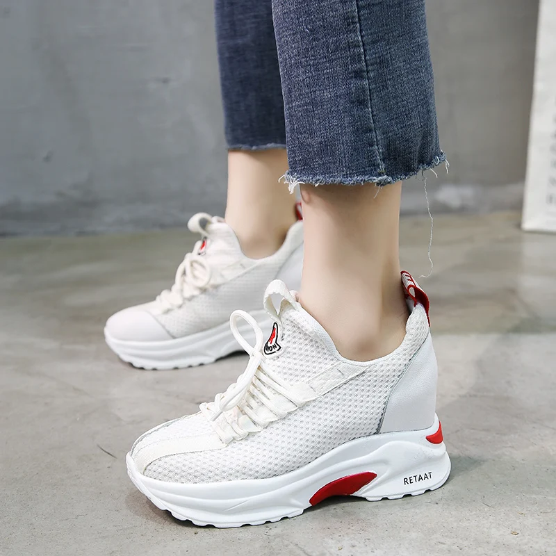 2019Spring Autumn Thick soled Platform Casual Women Shoes Woman Sneakers Fashion Korean Style Ladies Chaussures Femme size 35-39
2019Spring Autumn Thick soled Platform Casual Women Shoes Woman Sneakers Fashion Korean Style Ladies Chaussures Femme size 35-39