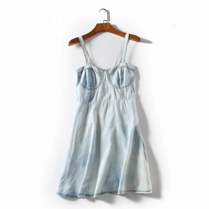 Women summer vintage fashion slim water wash tie-dying cotton casual camisole female trendy color thin pullover denim top
Women summer vintage fashion slim water wash tie-dying cotton casual camisole female trendy color thin pullover denim top