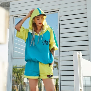 Women's Sets Summer Hooded sets 2 piece set women Fahion Casual sportwear Sweatshirts Shorts Hip Hop Suits
Women's Sets Summer Hooded sets 2 piece set women Fahion Casual sportwear Sweatshirts Shorts Hip Hop Suits