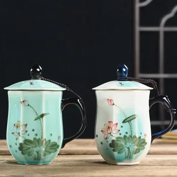 1PCS 390ml Chinese Style Tea Mug with Lid Kit Porcelain Porcelain Hand Painted Flower Pattern Drinkware Office Master Water Cup
1PCS 390ml Chinese Style Tea Mug with Lid Kit Porcelain Porcelain Hand Painted Flower Pattern Drinkware Office Master Water Cup