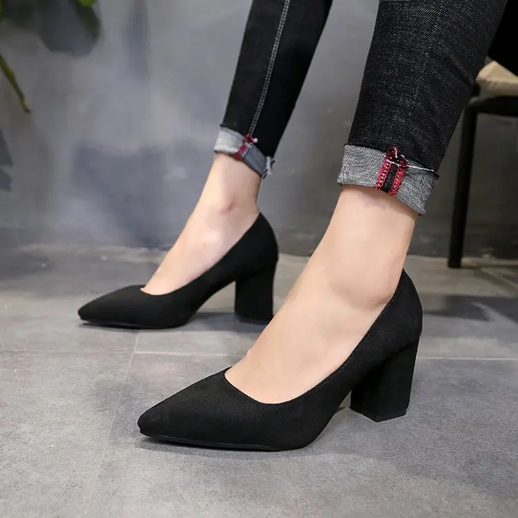 2018 new large size women's shoes thick with fashion pointed high heels suede shallow mouth women's single shoes
2018 new large size women's shoes thick with fashion pointed high heels suede shallow mouth women's single shoes