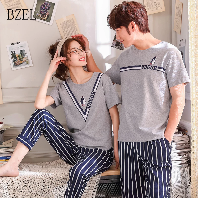 BZEL New Fashion Couple Clothes Summer Cool Women T-shirt Cotton Pajamas Suits/Lovers Clothes O-Neck Pijama Striped Pants Nighty
BZEL New Fashion Couple Clothes Summer Cool Women T-shirt Cotton Pajamas Suits/Lovers Clothes O-Neck Pijama Striped Pants Nighty