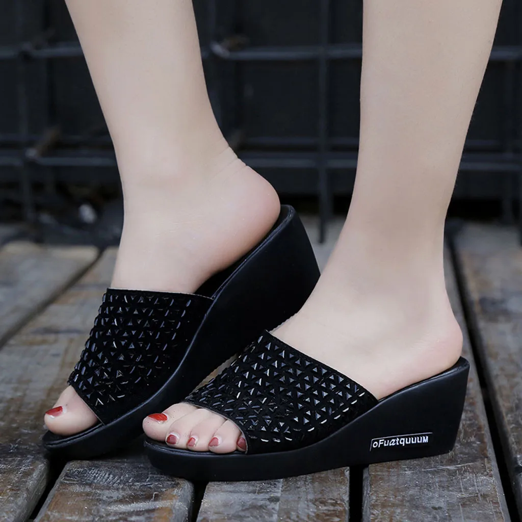 Women's Solid Color Slippers Open Toe Thick Bottom Platform Wedges Shoes Fashion Wild Round Head Ladies Slides Size 35-40
Women's Solid Color Slippers Open Toe Thick Bottom Platform Wedges Shoes Fashion Wild Round Head Ladies Slides Size 35-40