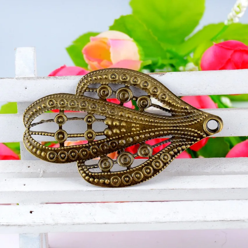 Free shipping Retail 5Pcs Antique Bronze Filigree Connectors Cactus Metal Crafts Decoration DIY Embellishments Findings 61x38mm
Free shipping Retail 5Pcs Antique Bronze Filigree Connectors Cactus Metal Crafts Decoration DIY Embellishments Findings 61x38mm