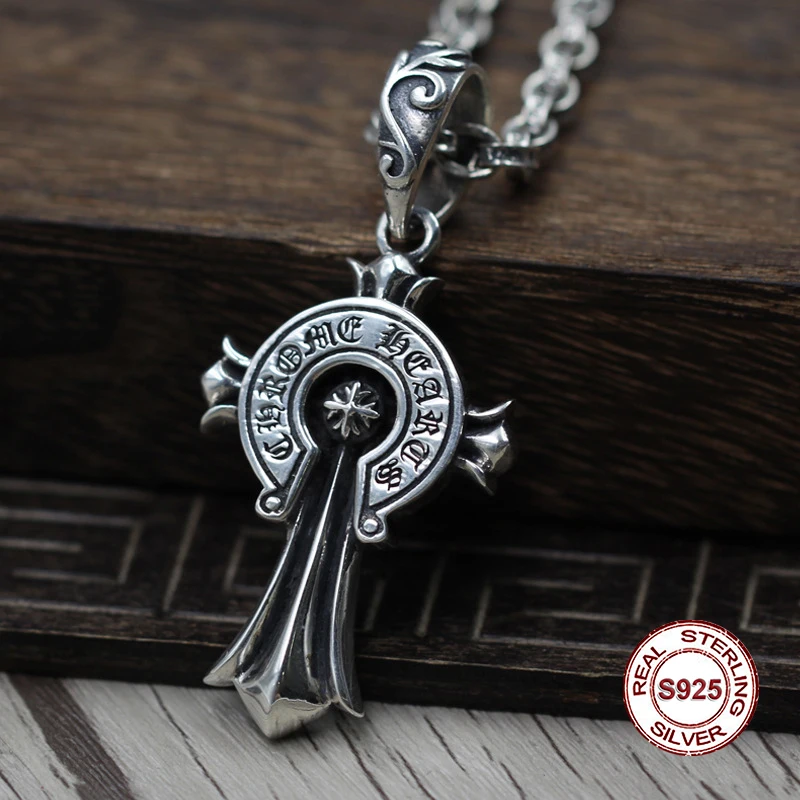 S925 men sterling silver pendants Personality retro classic punk style Retro Crusaders Wild Fashion Send a gift to love
S925 men sterling silver pendants Personality retro classic punk style Retro Crusaders Wild Fashion Send a gift to love