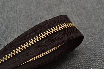 #5 Zipper Coffee fabric cloth bronze teeth gold metal zipper for sewing 2M / lot polished zipper for clothes handbag shoes zip
#5 Zipper Coffee fabric cloth bronze teeth gold metal zipper for sewing 2M / lot polished zipper for clothes handbag shoes zip