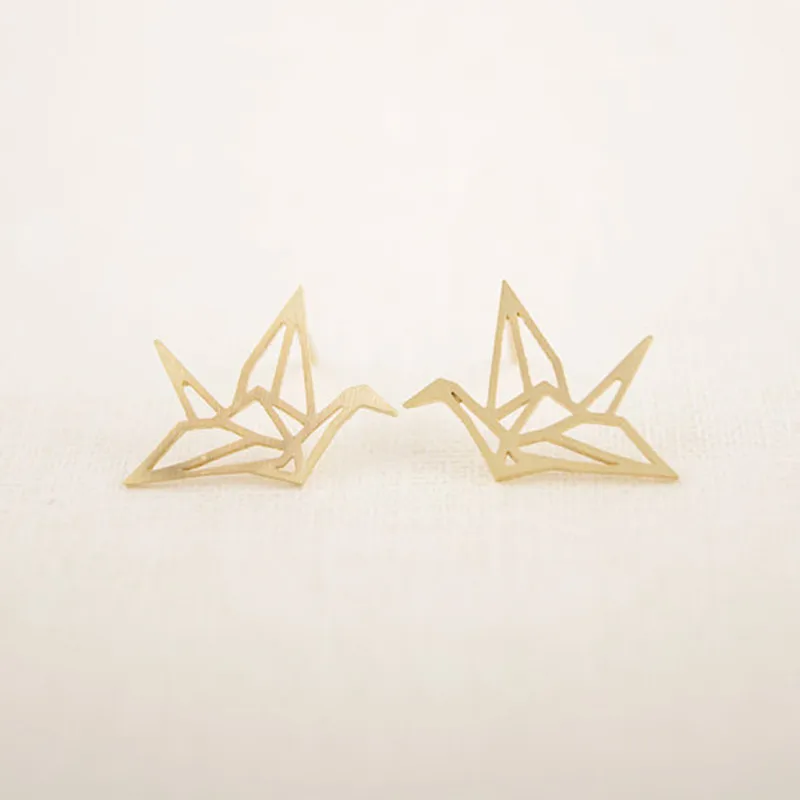 Fashion Simple Hollow papercranes Earrings Shaped Cute Unique origami Paper Crane animal Stud earings jewelry for woman girl
Fashion Simple Hollow papercranes Earrings Shaped Cute Unique origami Paper Crane animal Stud earings jewelry for woman girl