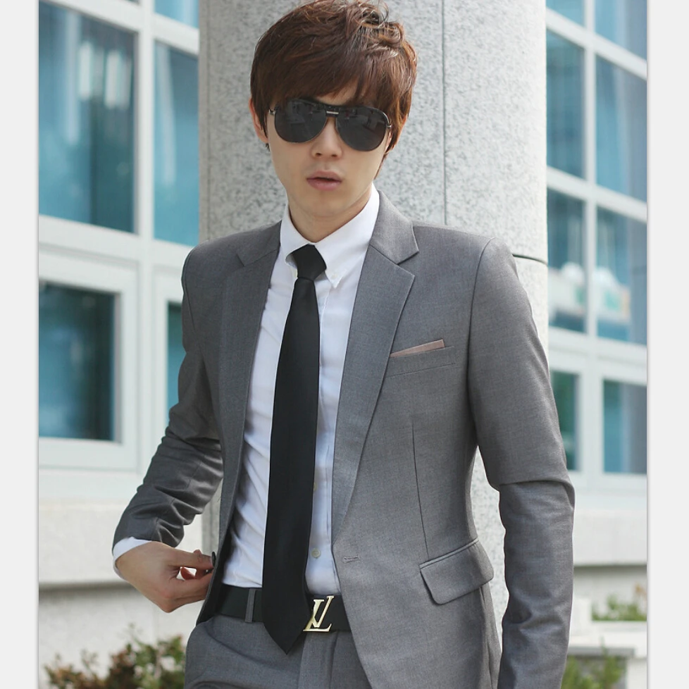 Best Hot Silver One Button Split Sides Casual Men Suits Three-pieces Suits Jacket+Pants+Ties Formal Fashion Groom Wear Prom Suit
Best Hot Silver One Button Split Sides Casual Men Suits Three-pieces Suits Jacket+Pants+Ties Formal Fashion Groom Wear Prom Suit