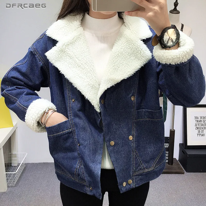 Winter Warm Lambswool Jeans Jacket Women 2019 Fashion Double-Breasted Blue Thicken Fur Denim Coat Warm Lining Outwear Female
Winter Warm Lambswool Jeans Jacket Women 2019 Fashion Double-Breasted Blue Thicken Fur Denim Coat Warm Lining Outwear Female
