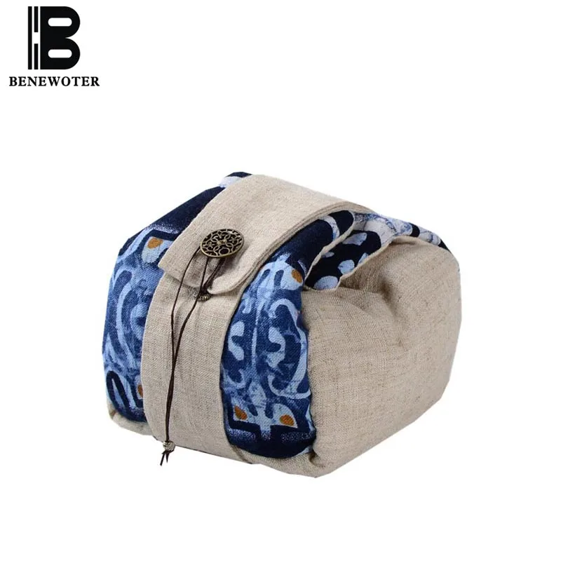 Vintage Teaware Bag Handmade Thicken Hemp Cotton Teacup Teapot Storage Handle Bag for Travel Easy Carry Tea Ceremony Accessories
Vintage Teaware Bag Handmade Thicken Hemp Cotton Teacup Teapot Storage Handle Bag for Travel Easy Carry Tea Ceremony Accessories