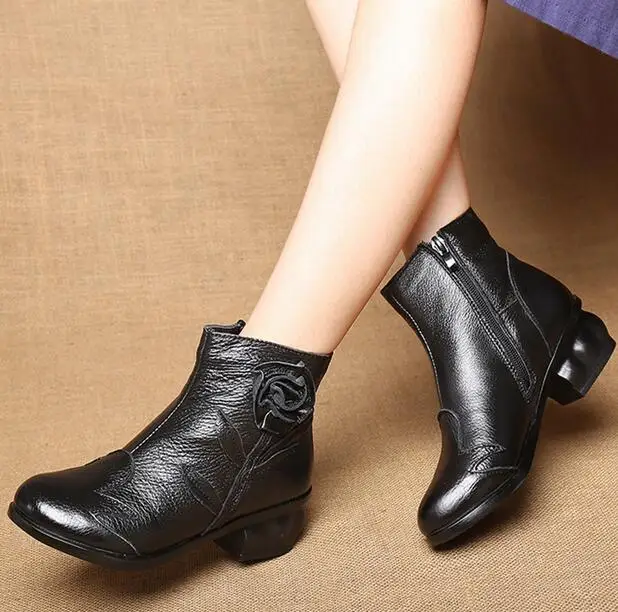 2018 Autumn Winter High Quality Mujer Chaussure Women Genuine Leather Boots Casual Ladies Martin Shoes Spring Flat Boots Shoe
2018 Autumn Winter High Quality Mujer Chaussure Women Genuine Leather Boots Casual Ladies Martin Shoes Spring Flat Boots Shoe