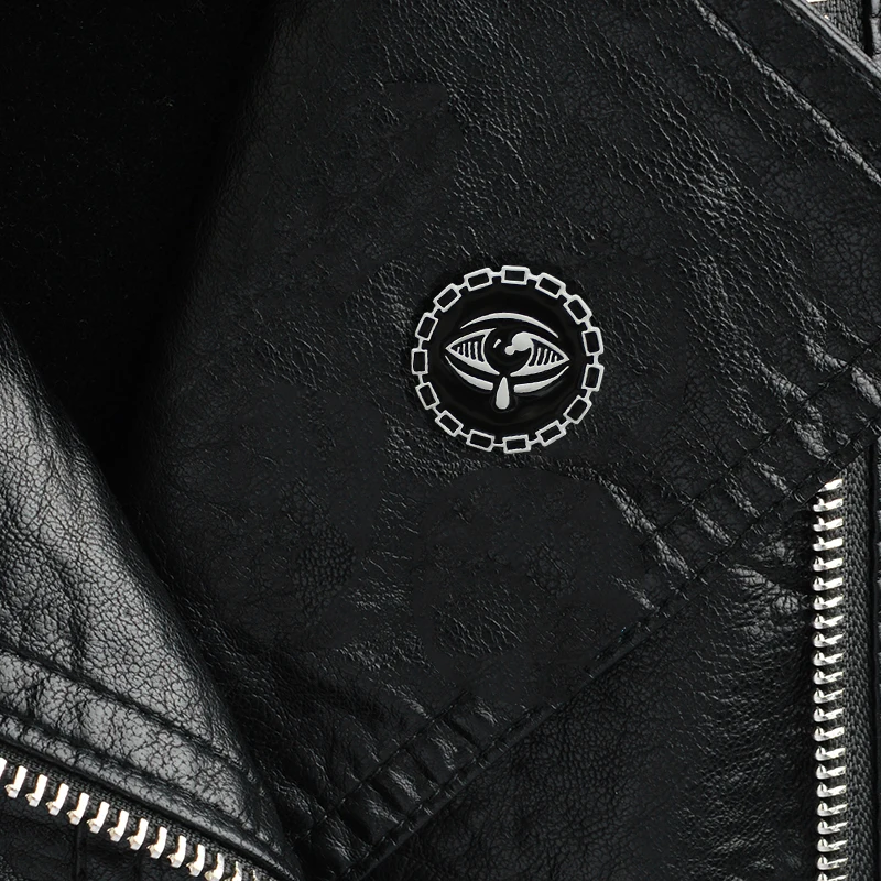 Black Round Evil Eye Brooch Circle Gear Devil Eyes Tears Pin Enamel Pin For Friends Parties Jewelry Shirt Decorative Badge
Black Round Evil Eye Brooch Circle Gear Devil Eyes Tears Pin Enamel Pin For Friends Parties Jewelry Shirt Decorative Badge