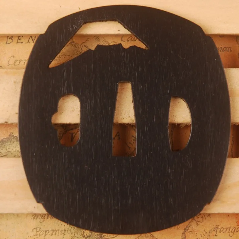 High-grade Special Sword Fitting Iron Tsuba Hand Guard for Japanese Samurai Katana or Wakizashi Delicate Metal Craft HT093
High-grade Special Sword Fitting Iron Tsuba Hand Guard for Japanese Samurai Katana or Wakizashi Delicate Metal Craft HT093