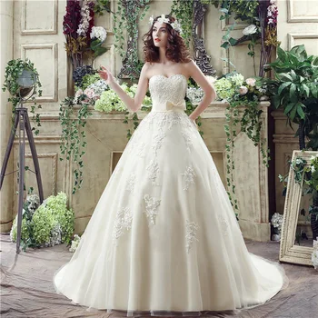 White Ball Gown Lace Wedding Dresses Detachable Train Sweetheart Wedding Gowns Elegant Applique Beaded Bridal Gown bryllupskjole
White Ball Gown Lace Wedding Dresses Detachable Train Sweetheart Wedding Gowns Elegant Applique Beaded Bridal Gown bryllupskjole
