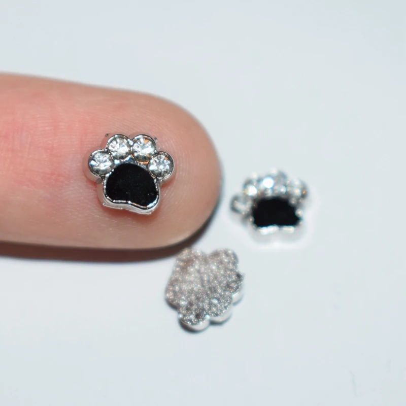 Black Crystal Dog Footprints Floating Charms Fit Glass Locket DIY Handmade Enamel Memory Living Locket Jewelry Accessories 20PCS
Black Crystal Dog Footprints Floating Charms Fit Glass Locket DIY Handmade Enamel Memory Living Locket Jewelry Accessories 20PCS