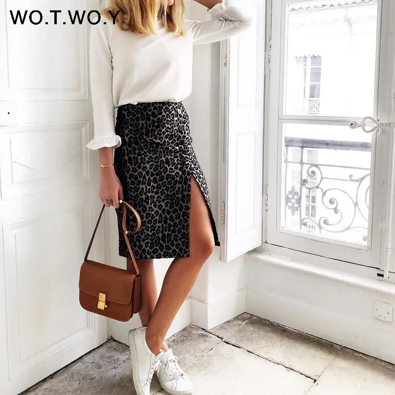 WOTWOY Autumn Winter Leopard Skirts Women High Waist Zipper Split Button Slim Skirts Elastic Lady Sexy Streetwear Short Skirts
WOTWOY Autumn Winter Leopard Skirts Women High Waist Zipper Split Button Slim Skirts Elastic Lady Sexy Streetwear Short Skirts