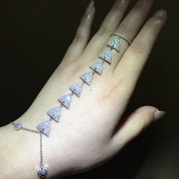 Madrry Fashion Women Chain Bracelet Triangle Shape Personality Pulsera Finger Aros Gold color Cubic Zirconia Wedding Joyas
Madrry Fashion Women Chain Bracelet Triangle Shape Personality Pulsera Finger Aros Gold color Cubic Zirconia Wedding Joyas