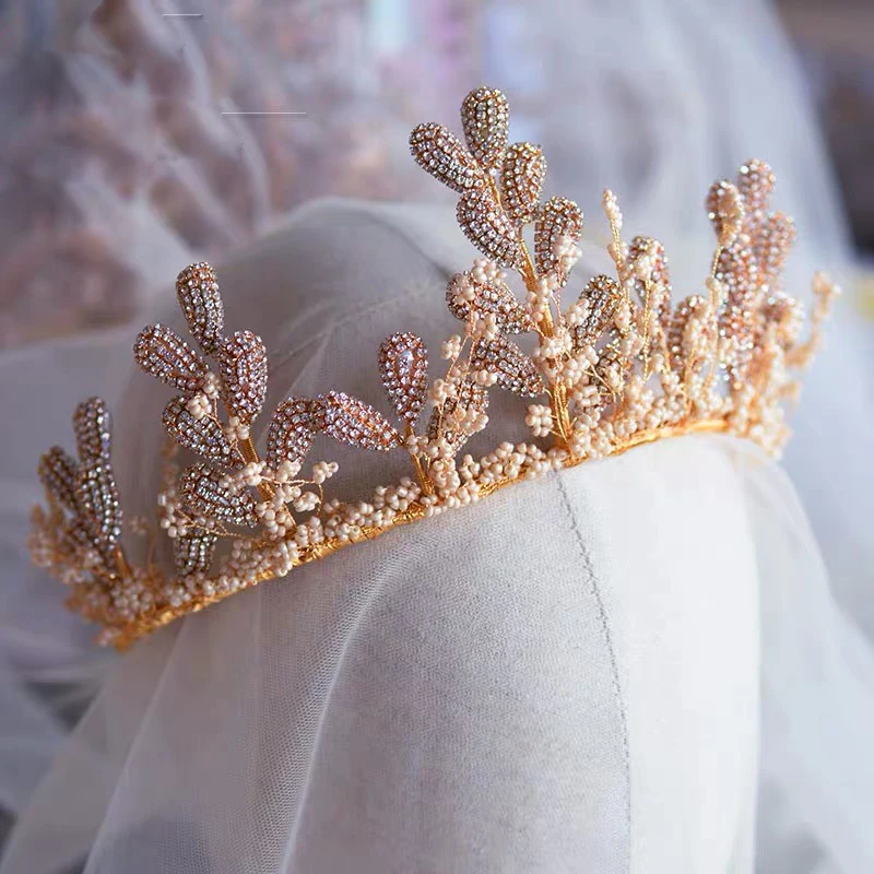 Bavoen High Quality Handmade Rhinestone Bridal Tiaras Crowns Crystal Brides Tiaras Wedding Hair Accessory Evening Hair Jewelry
Bavoen High Quality Handmade Rhinestone Bridal Tiaras Crowns Crystal Brides Tiaras Wedding Hair Accessory Evening Hair Jewelry