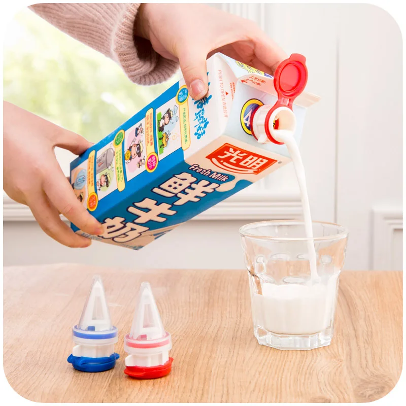 2pcs\set Creative boxed drinks deflectors two containers, spill proof lid milk drinks extending mouth K4116
2pcs\set Creative boxed drinks deflectors two containers, spill proof lid milk drinks extending mouth K4116