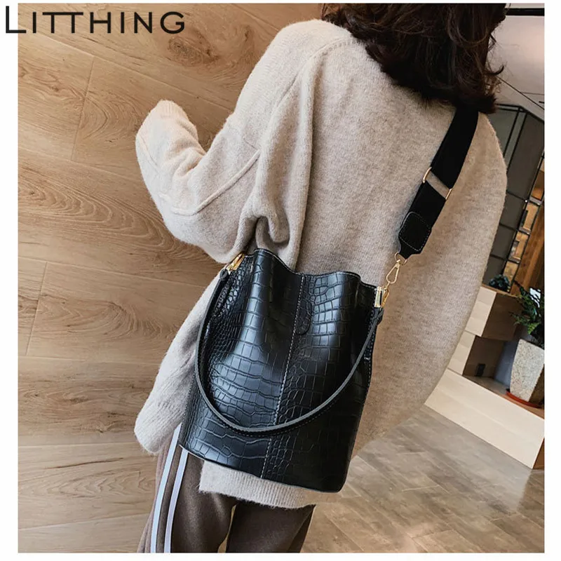 Retro Alligator Bucket Bags Women Crocodile Pattern Handbag Capacity Casual Crocodile Shoulder Messenger Bags Ladies PU Purse
Retro Alligator Bucket Bags Women Crocodile Pattern Handbag Capacity Casual Crocodile Shoulder Messenger Bags Ladies PU Purse