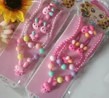 Kids gift set girl pearl beads cartoon pendants necklace bracelet ring hair clip hairband Set XMAS Party bag filler prize pink
Kids gift set girl pearl beads cartoon pendants necklace bracelet ring hair clip hairband Set XMAS Party bag filler prize pink