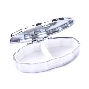 1PCS Metal Oval 2 Grid Moistureproof Medicine Holder Pill Storage Box 5.7*3.4*1.45cm
1PCS Metal Oval 2 Grid Moistureproof Medicine Holder Pill Storage Box 5.7*3.4*1.45cm
