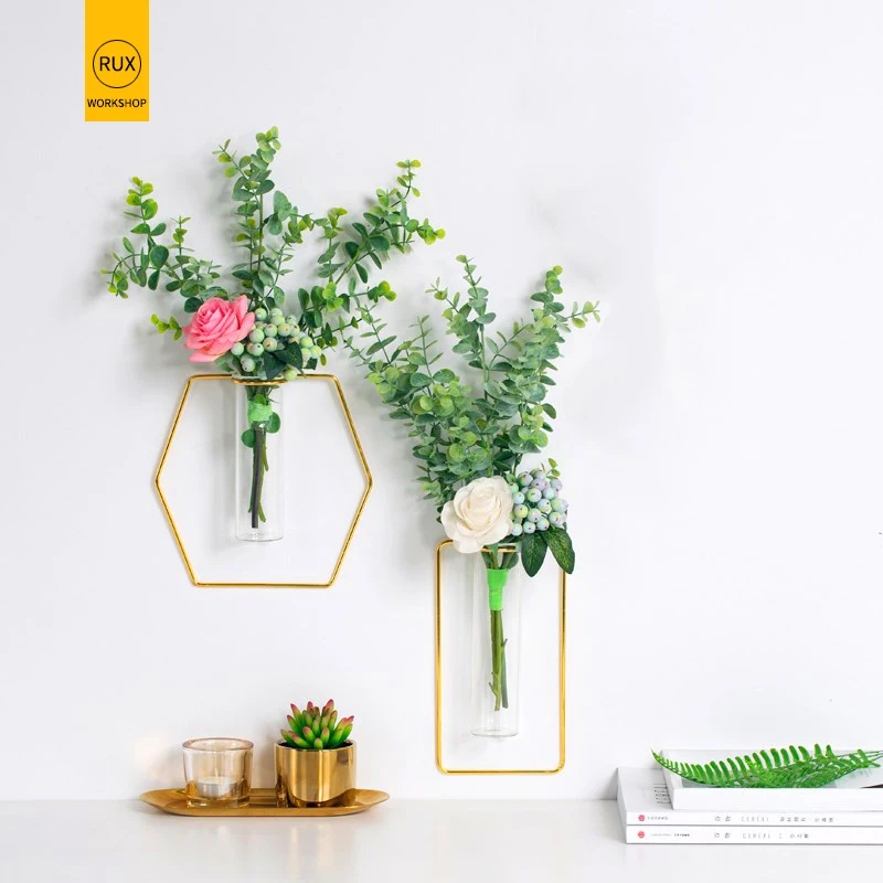 RUX WORKSHOP Creative geometric vase wall hanging Glass flower Home Decoration Heart-shaped Hydroponic plant vase Gold
RUX WORKSHOP Creative geometric vase wall hanging Glass flower Home Decoration Heart-shaped Hydroponic plant vase Gold
