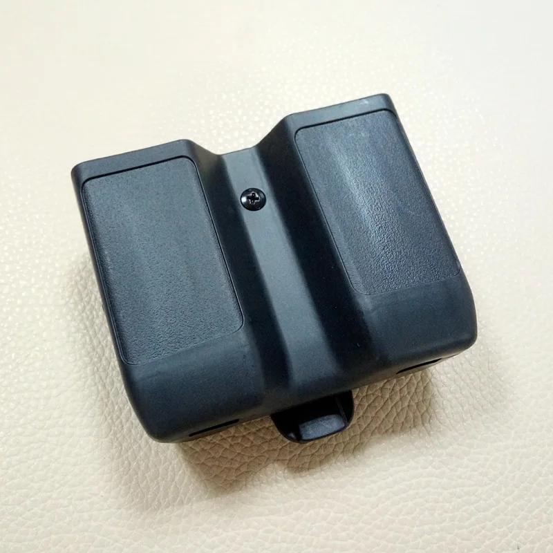Universal Double Magazine Pouch for Colt 1911, Beretta m92 m9 , Sig P226, HK USP ,Glock 17 19
Universal Double Magazine Pouch for Colt 1911, Beretta m92 m9 , Sig P226, HK USP ,Glock 17 19
