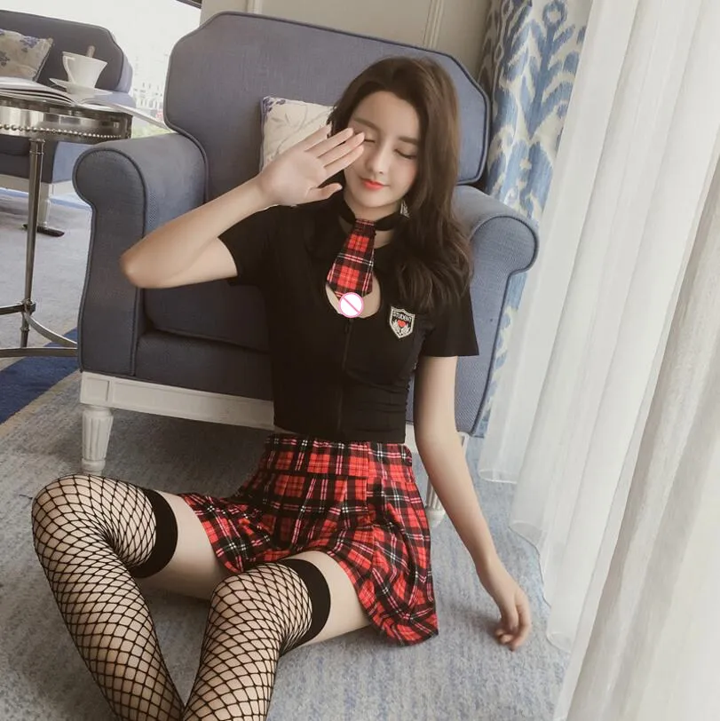 QQ20180610220733_