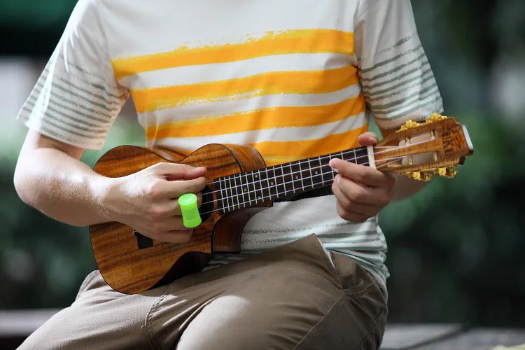 SYDS Guitar Ukulele Sand Shaker Hammer Rhythm Maraca Cabasa Wear on Finger Ukulele Accessories - Size Free
SYDS Guitar Ukulele Sand Shaker Hammer Rhythm Maraca Cabasa Wear on Finger Ukulele Accessories - Size Free