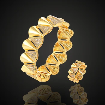 Theresa luxury brand BVL 3A cubic zirconia micro pave setting sector bangle with ring fashion jewelry set trendy bracelet
Theresa luxury brand BVL 3A cubic zirconia micro pave setting sector bangle with ring fashion jewelry set trendy bracelet