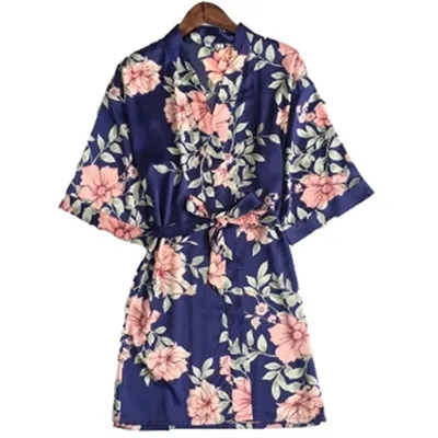 New Women Silk Satin Wedding Bride Bridesmaid Robe Floral Bathrobe Sexy Short Kimono Robe Night Robe Plus Size Bath Robe M-XXL
New Women Silk Satin Wedding Bride Bridesmaid Robe Floral Bathrobe Sexy Short Kimono Robe Night Robe Plus Size Bath Robe M-XXL