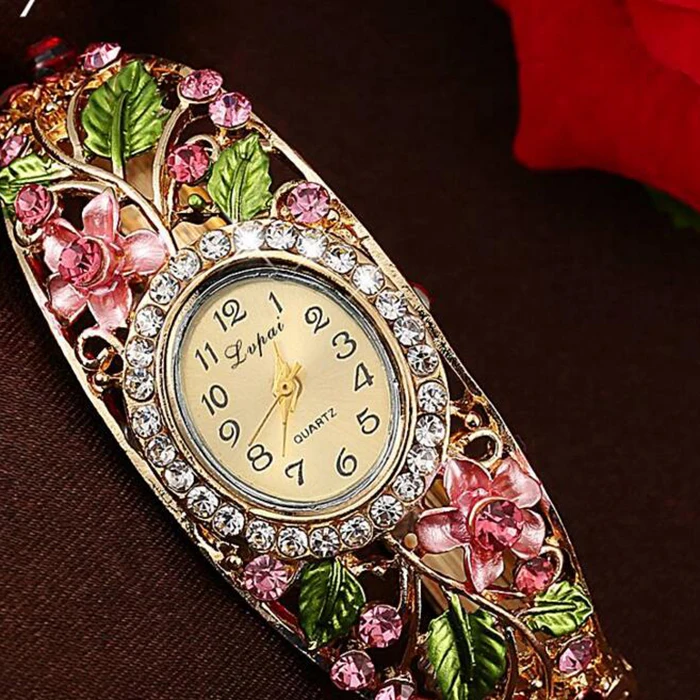 Lvpai Fashion Women Watch Steel Watchbands Retro Oval Dial More Color Flower Bracelet Luxury Rhinestone Ladies Female Clock 2020
Lvpai Fashion Women Watch Steel Watchbands Retro Oval Dial More Color Flower Bracelet Luxury Rhinestone Ladies Female Clock 2020