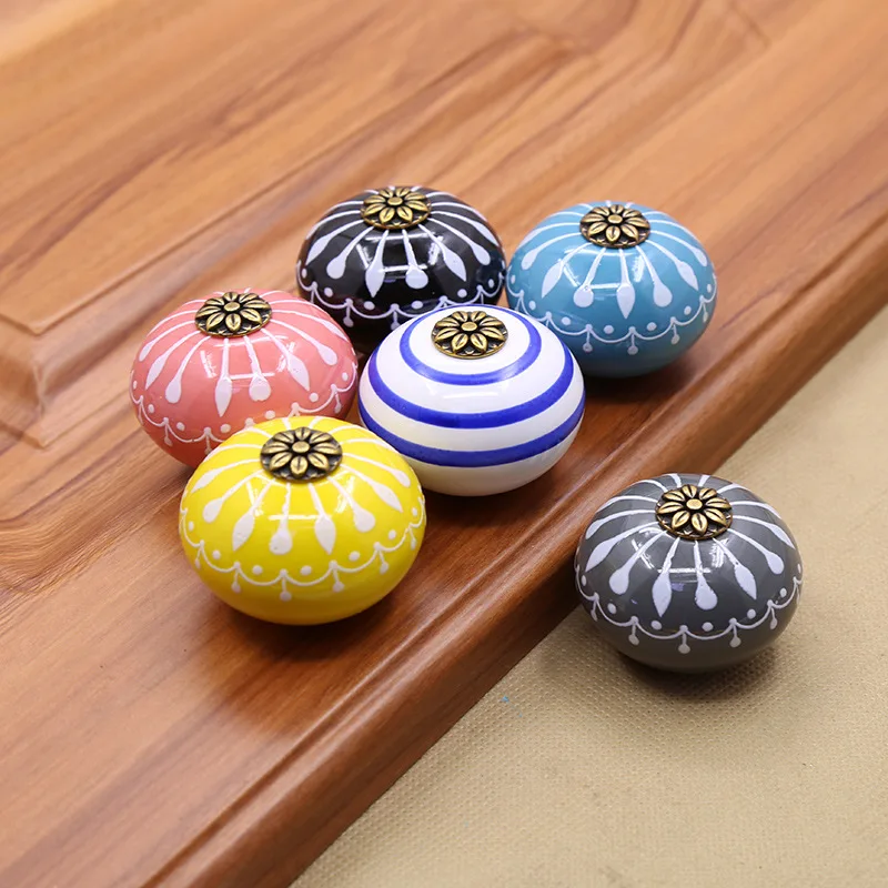 6Pcs Vintage Furniture Handles Ceramic Cabinet Knobs and Handles Door Knob White Blue Pink Cupboard Drawer Kitchen Pull Handle
6Pcs Vintage Furniture Handles Ceramic Cabinet Knobs and Handles Door Knob White Blue Pink Cupboard Drawer Kitchen Pull Handle