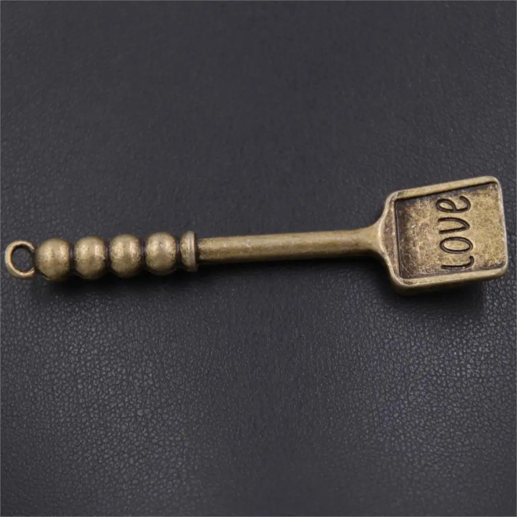 3PCS Antique Bronze Love Metal Shovel Alphabet Charms Pendants Jewelry Making A2391
3PCS Antique Bronze Love Metal Shovel Alphabet Charms Pendants Jewelry Making A2391