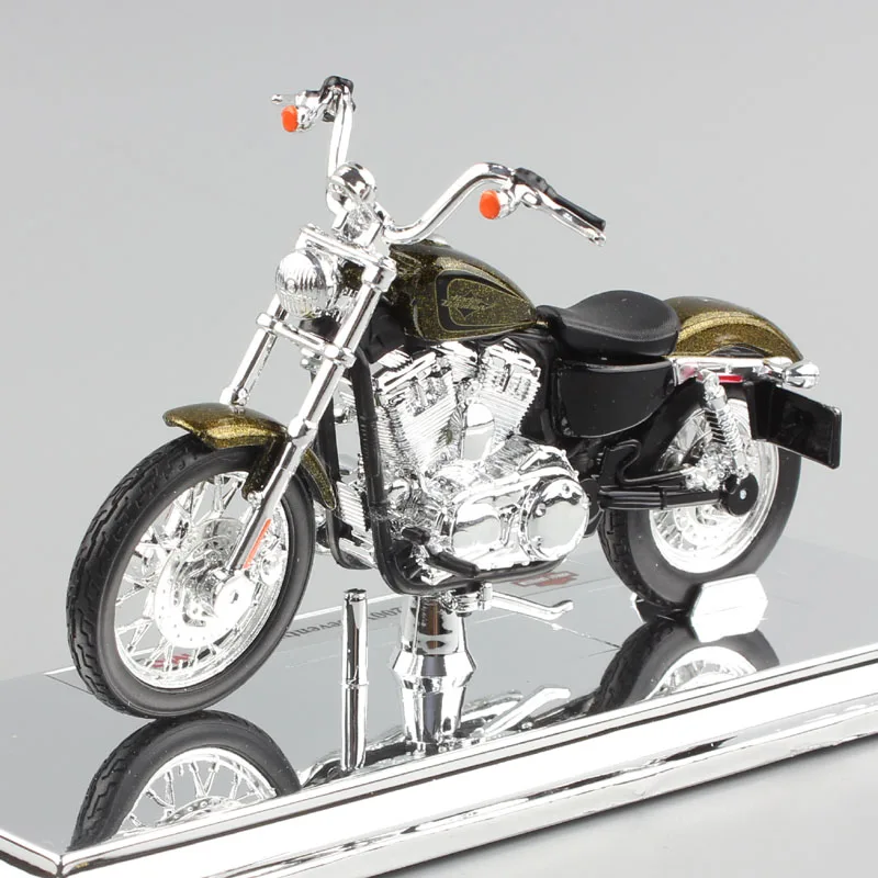 1:18 Scale free Child Harley 2013 XL1200V Seventy-Two Diecast model motorcycle road moto collection motorbike toys for kids 2017
1:18 Scale free Child Harley 2013 XL1200V Seventy-Two Diecast model motorcycle road moto collection motorbike toys for kids 2017