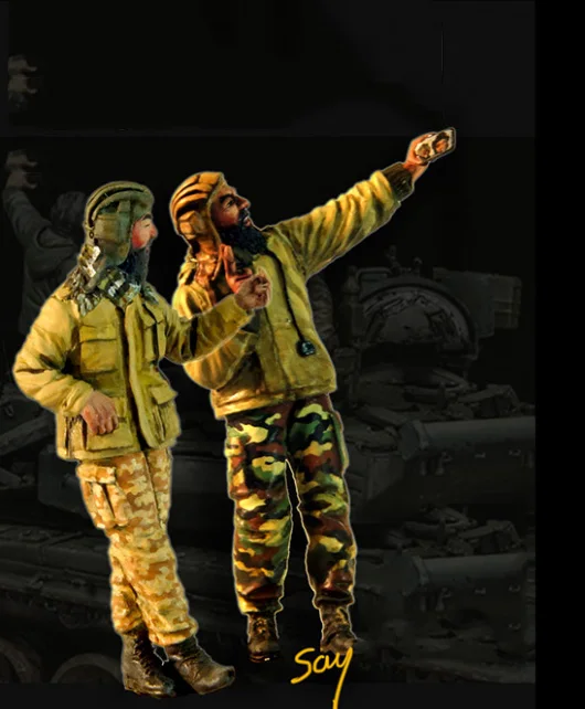 Unassambled 1/35 ancient Crews Selfie STAND include 2 MAN Resin figure miniature model kits Unpainted
Unassambled 1/35 ancient Crews Selfie STAND include 2 MAN Resin figure miniature model kits Unpainted