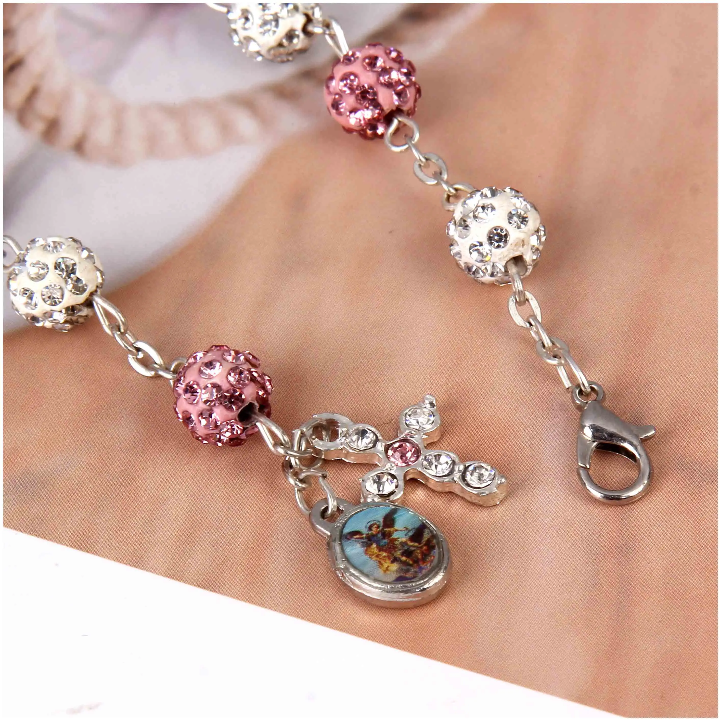 12 pieces of 8mm pink crystal Catholic crystal cross bracelet jewelry cross rosary bracelet. Random icon
12 pieces of 8mm pink crystal Catholic crystal cross bracelet jewelry cross rosary bracelet. Random icon