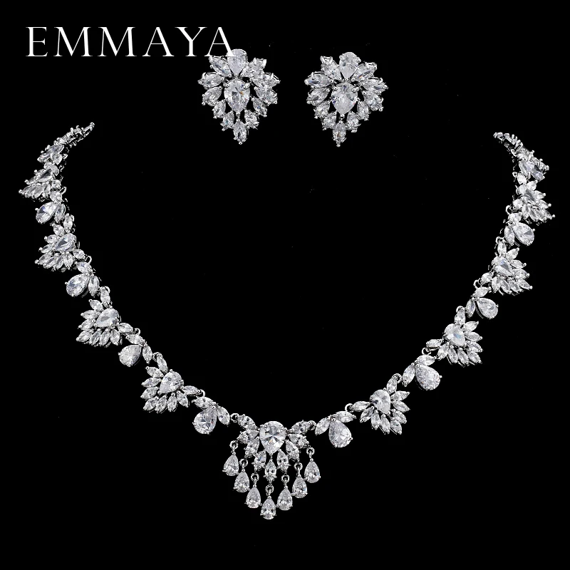 EMMAYA CZ Модный кубический цирконий серебряный цвет Свадебный костюм большой Заявление Ювелирные наборы для женщин
EMMAYA CZ Модный кубический цирконий серебряный цвет Свадебный костюм большой Заявление Ювелирные наборы для женщин