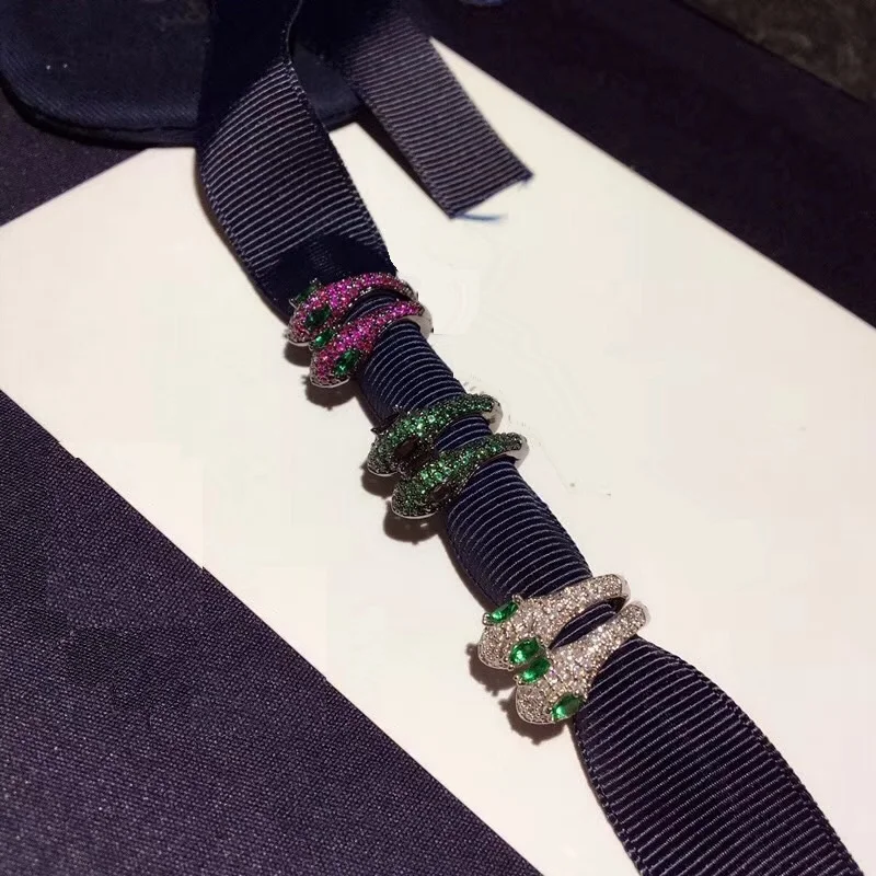 XF Hot Copper Green Zircon Simple Snake Stud Earring Women Wedding Animal Hoop 925 Silver Ear Pin EGYPTIAN TRIBUTE
XF Hot Copper Green Zircon Simple Snake Stud Earring Women Wedding Animal Hoop 925 Silver Ear Pin EGYPTIAN TRIBUTE
