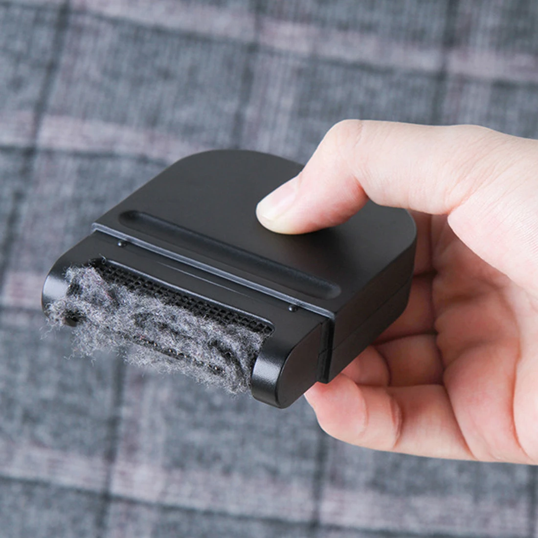 Portable Mini Clothes Hair Ball Lint Remover Tools Clothing Clothing Cleaning Trimmer Pellet Cut Machine Epilator Sweater Clothe
Portable Mini Clothes Hair Ball Lint Remover Tools Clothing Clothing Cleaning Trimmer Pellet Cut Machine Epilator Sweater Clothe